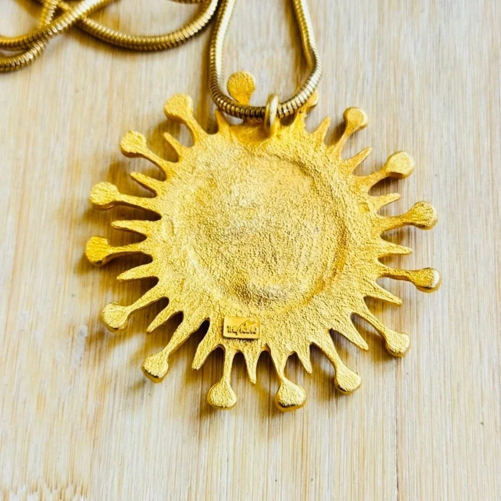 VTG The Icing Iconic Sun face Necklace Whimsical Rhinestone Gold Plated 80s 28